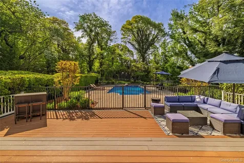 4 Crabapple Court Mount Sinai NY 11766