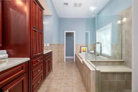 4 Crabapple Court Mount Sinai NY 11766