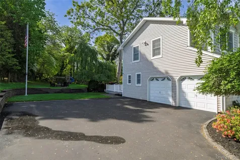 4 Crabapple Court Mount Sinai NY 11766
