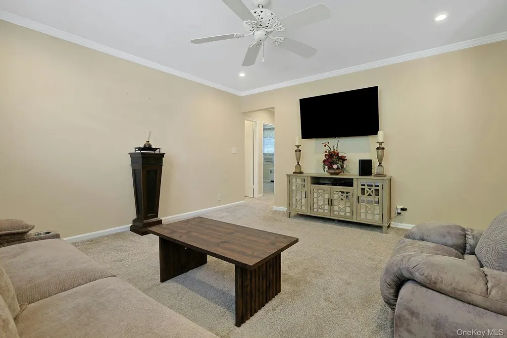 15 Bryant Crescent White Plains NY 10605