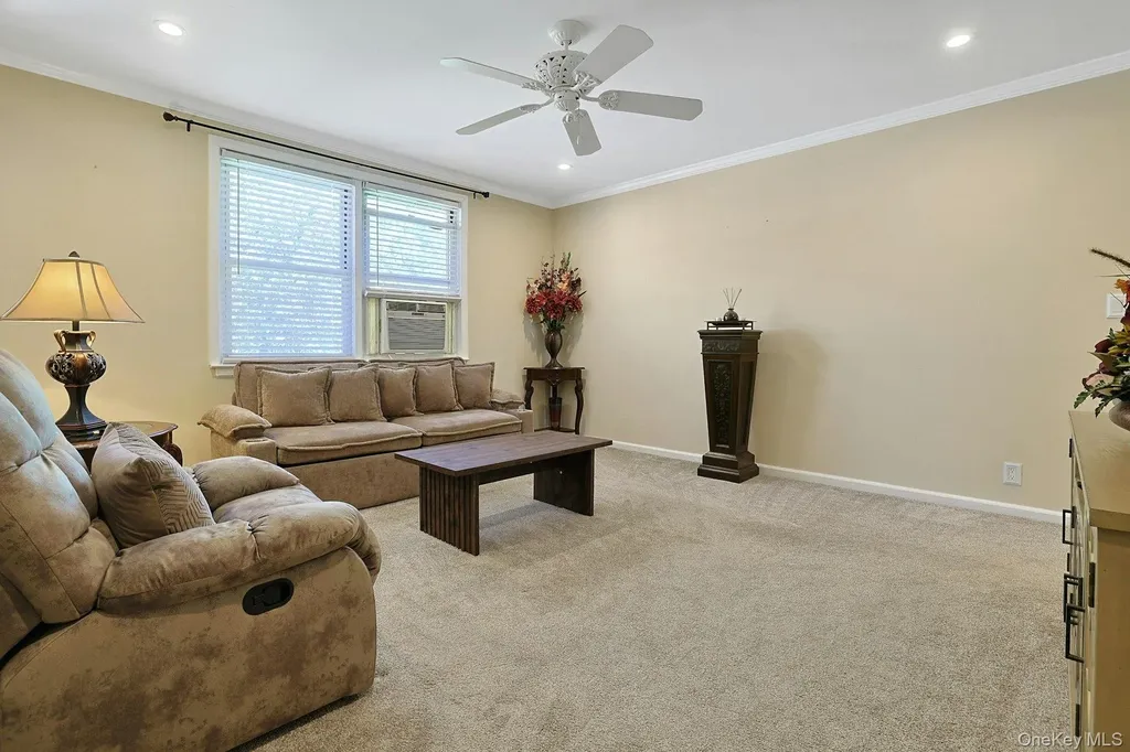 15 Bryant Crescent White Plains NY 10605
