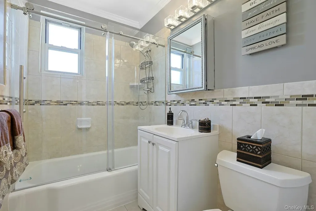 15 Bryant Crescent White Plains NY 10605