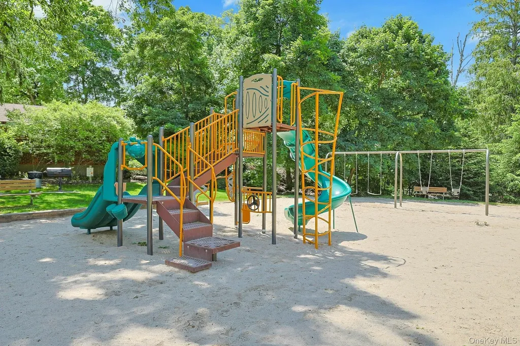 15 Bryant Crescent White Plains NY 10605