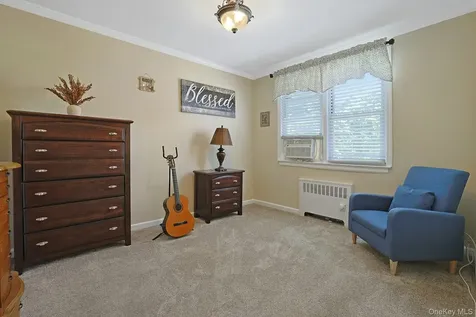 15 Bryant Crescent White Plains NY 10605
