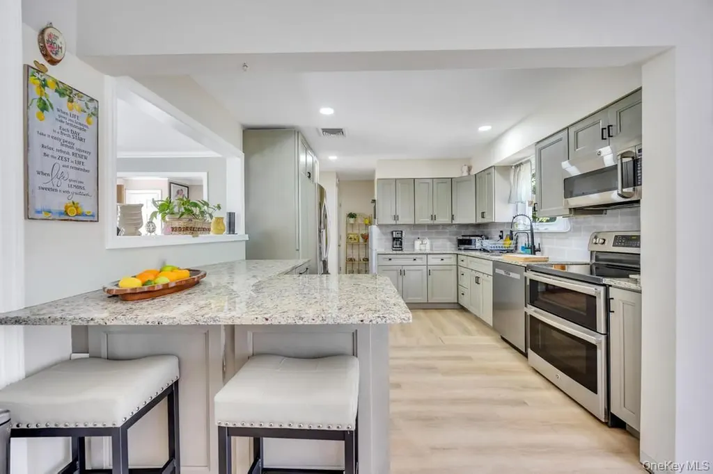 48 E Grove Street Massapequa NY 11758