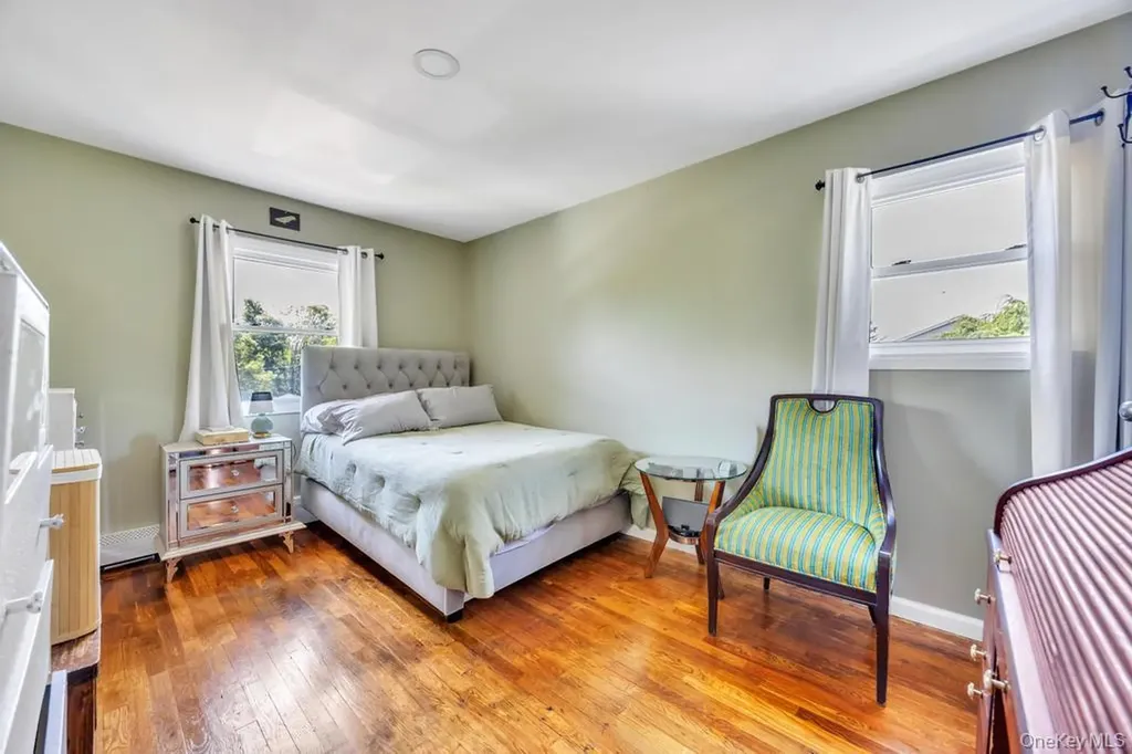 48 E Grove Street Massapequa NY 11758