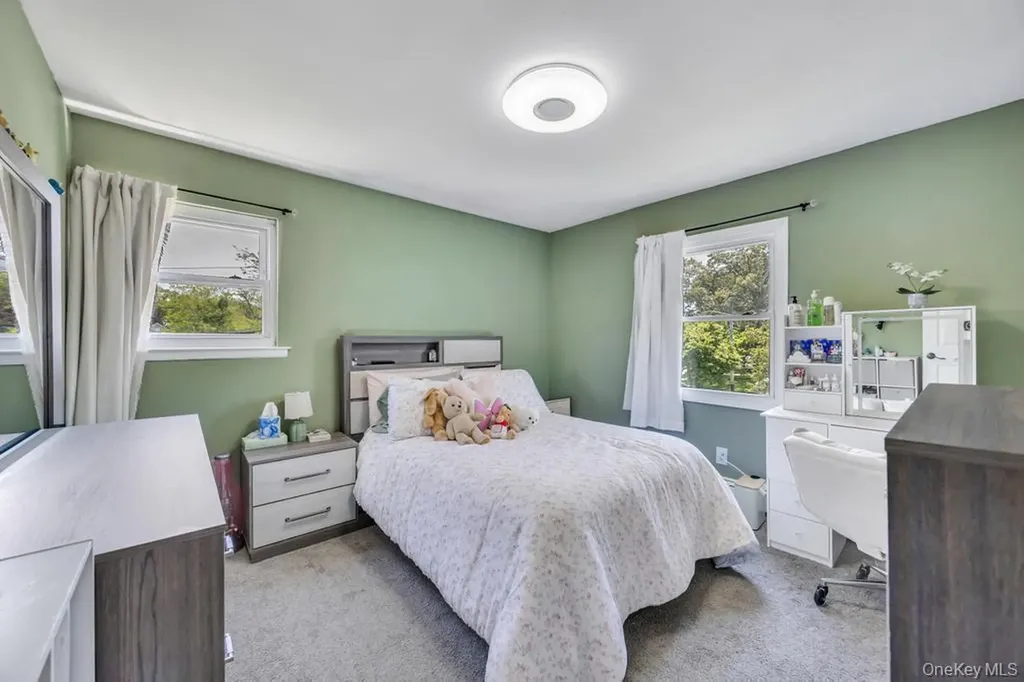 48 E Grove Street Massapequa NY 11758