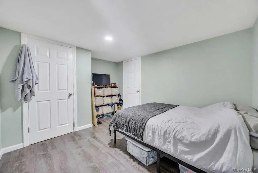 48 E Grove Street Massapequa NY 11758