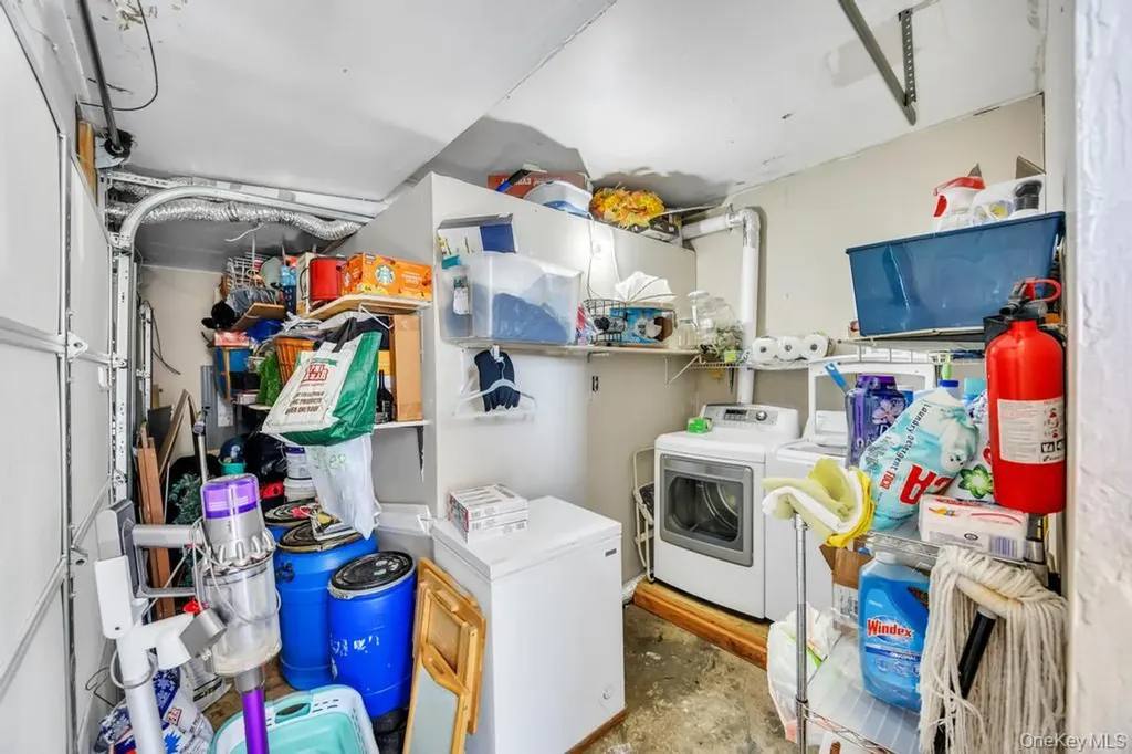 48 E Grove Street Massapequa NY 11758
