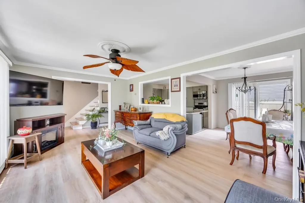48 E Grove Street Massapequa NY 11758
