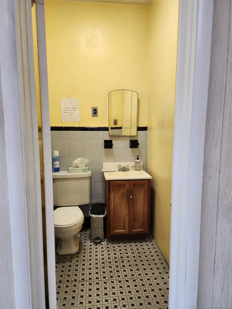 17 W Grand Street Mount Vernon NY 10552