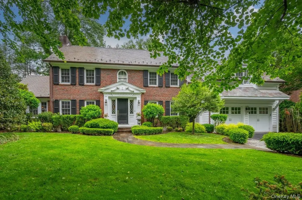 7 Harcourt Road Scarsdale NY 10583