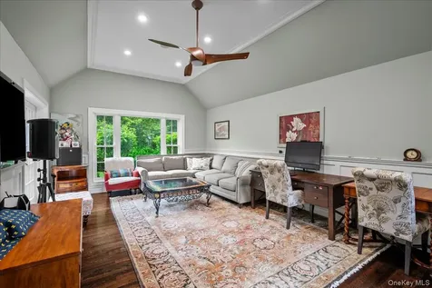 7 Harcourt Road Scarsdale NY 10583
