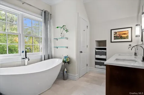 7 Harcourt Road Scarsdale NY 10583