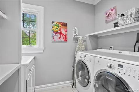 7 Harcourt Road Scarsdale NY 10583