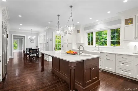 7 Harcourt Road Scarsdale NY 10583