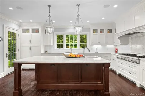 7 Harcourt Road Scarsdale NY 10583