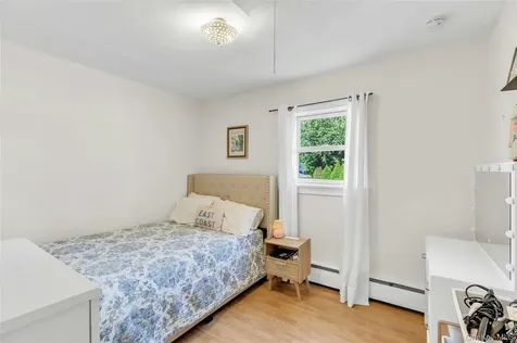 121 Lowell Road Sayville NY 11782
