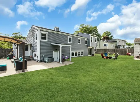 121 Lowell Road Sayville NY 11782