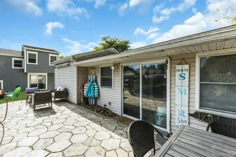121 Lowell Road Sayville NY 11782