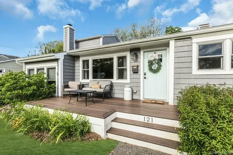 121 Lowell Road Sayville NY 11782