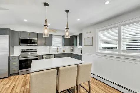121 Lowell Road Sayville NY 11782