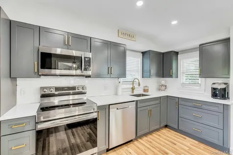 121 Lowell Road Sayville NY 11782