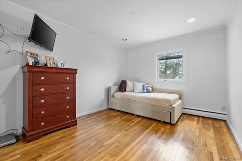 960 Cliffside Avenue North Woodmere NY 11581