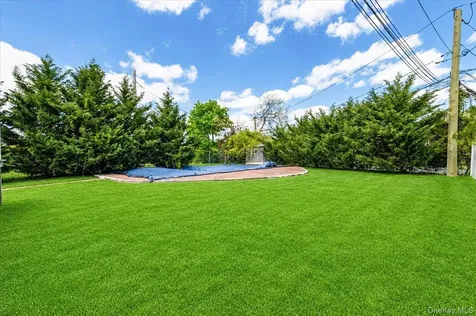 960 Cliffside Avenue North Woodmere NY 11581