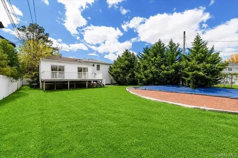 960 Cliffside Avenue North Woodmere NY 11581