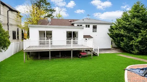 960 Cliffside Avenue North Woodmere NY 11581