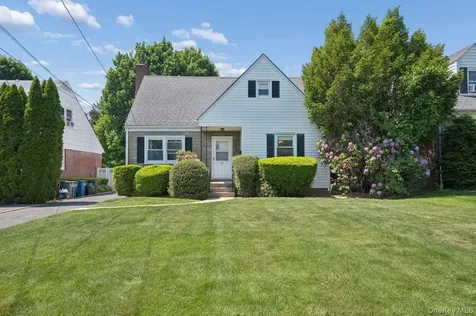 65 Lyons Road Scarsdale NY 10583