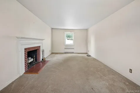 65 Lyons Road Scarsdale NY 10583