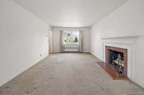 65 Lyons Road Scarsdale NY 10583