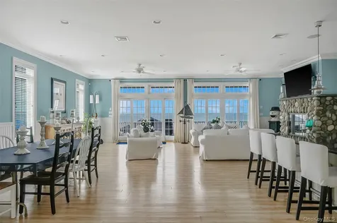 136 Asharoken Avenue Northport NY 11768