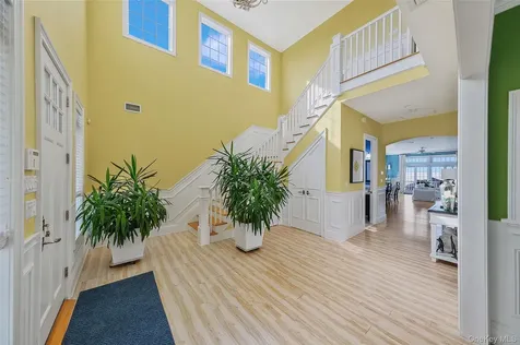 136 Asharoken Avenue Northport NY 11768