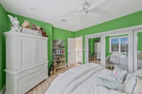 136 Asharoken Avenue Northport NY 11768