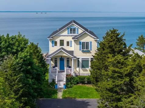 136 Asharoken Avenue Northport NY 11768
