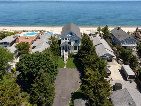 136 Asharoken Avenue Northport NY 11768
