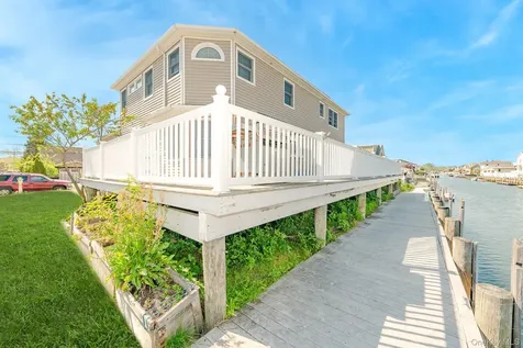 2683 Peconic Avenue Seaford NY 11783