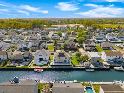2683 Peconic Avenue Seaford NY 11783