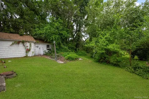 416 Rushmore Avenue Mamaroneck NY 10543