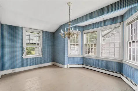 416 Rushmore Avenue Mamaroneck NY 10543