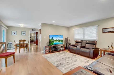 32 Strathmore Village Drive South Setauket NY 11720