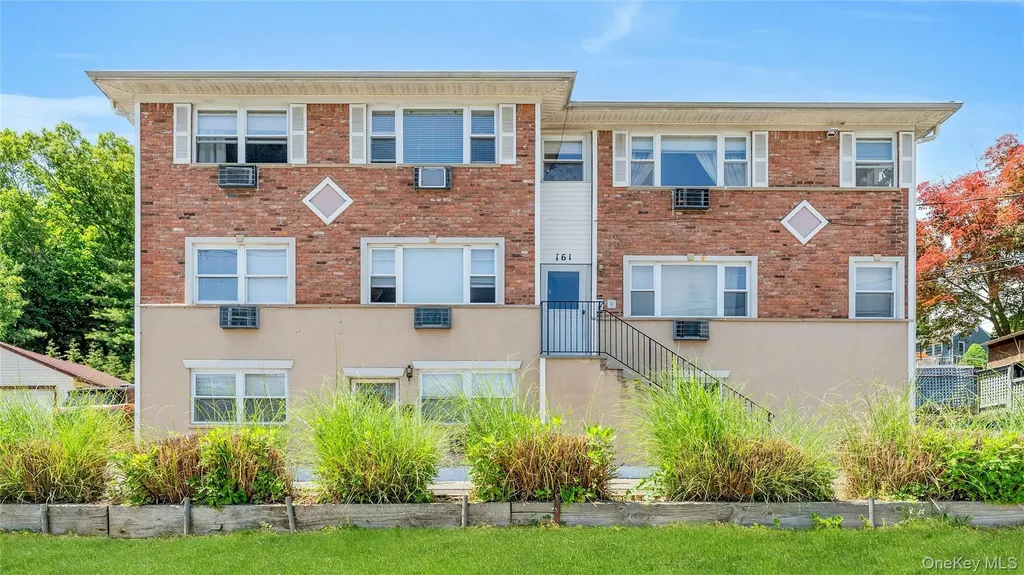 161 S Pearl Street Pearl River NY 10965