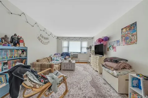 161 S Pearl Street Pearl River NY 10965