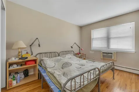 161 S Pearl Street Pearl River NY 10965