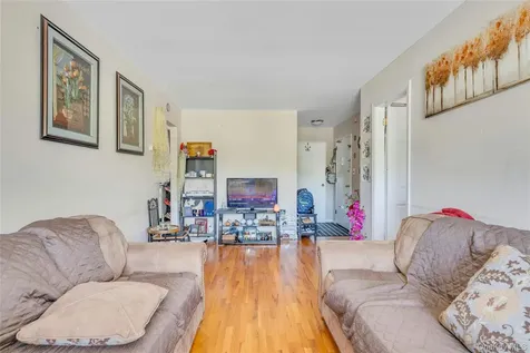 161 S Pearl Street Pearl River NY 10965