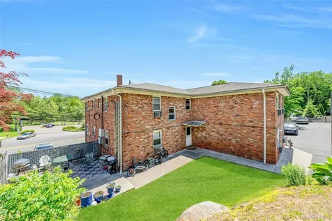 161 S Pearl Street Pearl River NY 10965
