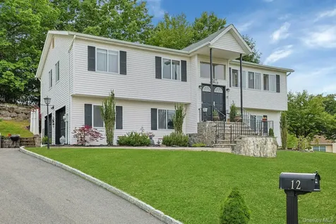 12 Louis Donato Drive Garnerville NY 10923